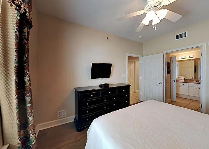 Seawind #1306 Apartment